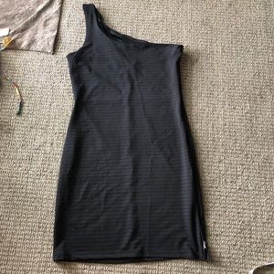 Black bodycon dress size xl